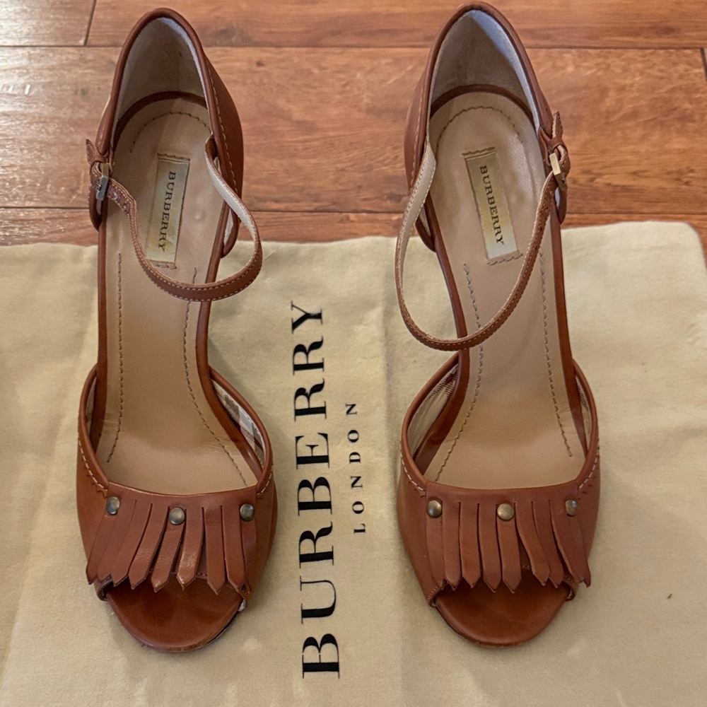 Burberry Women's Brown Leather Heels